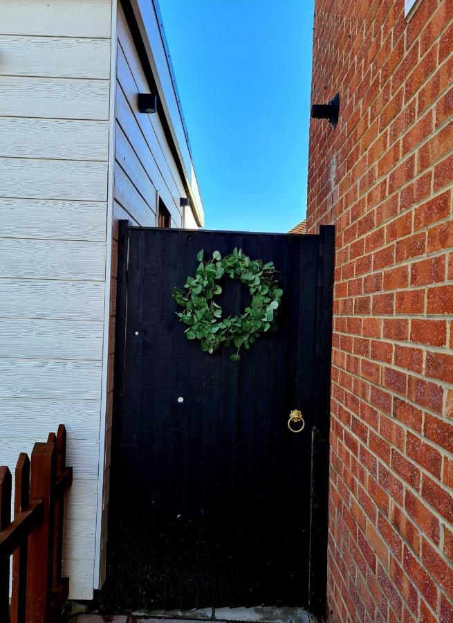 Canterbury Romantic Modern Home Goodnestone  Kültér fotó